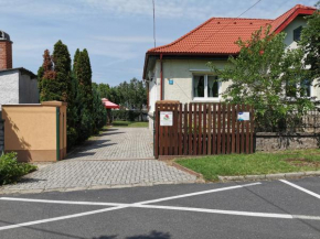 Glázer Szállás, Tapolca